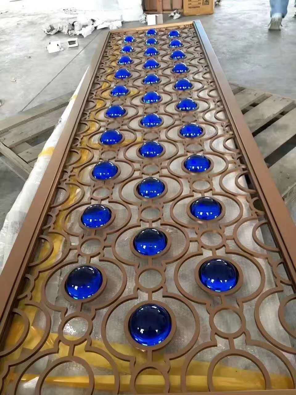 雕刻不鏽鋼屏風仿銅 雕刻不鏽鋼(gāng)屏風仿銅